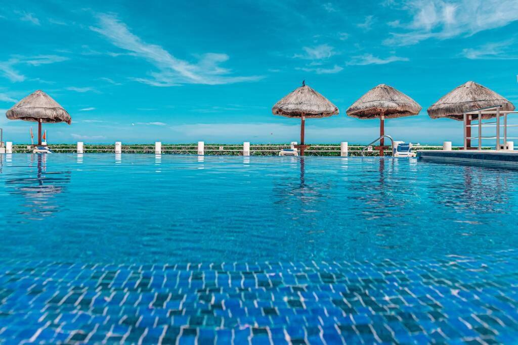 Villas Marlin 108, A Pie De Playa, Albercas, Jacuzi, Ubicacion Inmejorable Cancún Exterior foto